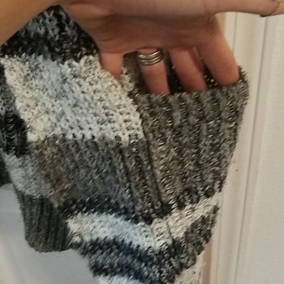 Mossimo Long Sweater - Picture 2 of 4